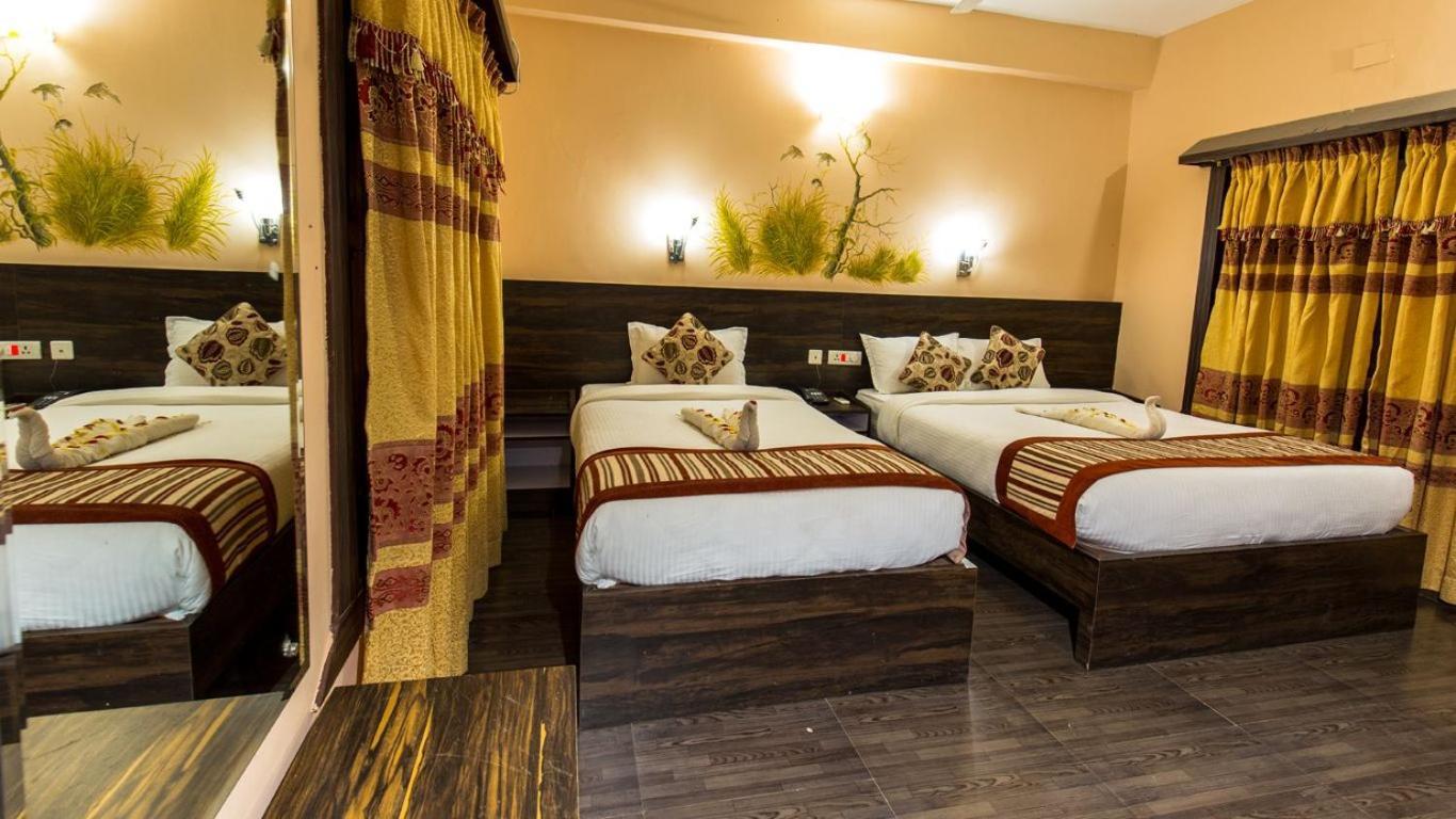 Hotel Royal Safari Sauraha Kültér fotó